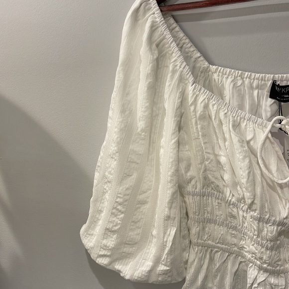 Minkpink Norah NWT 100% Cotton Top with Balloon Sleeve. - Picture 7 of 12